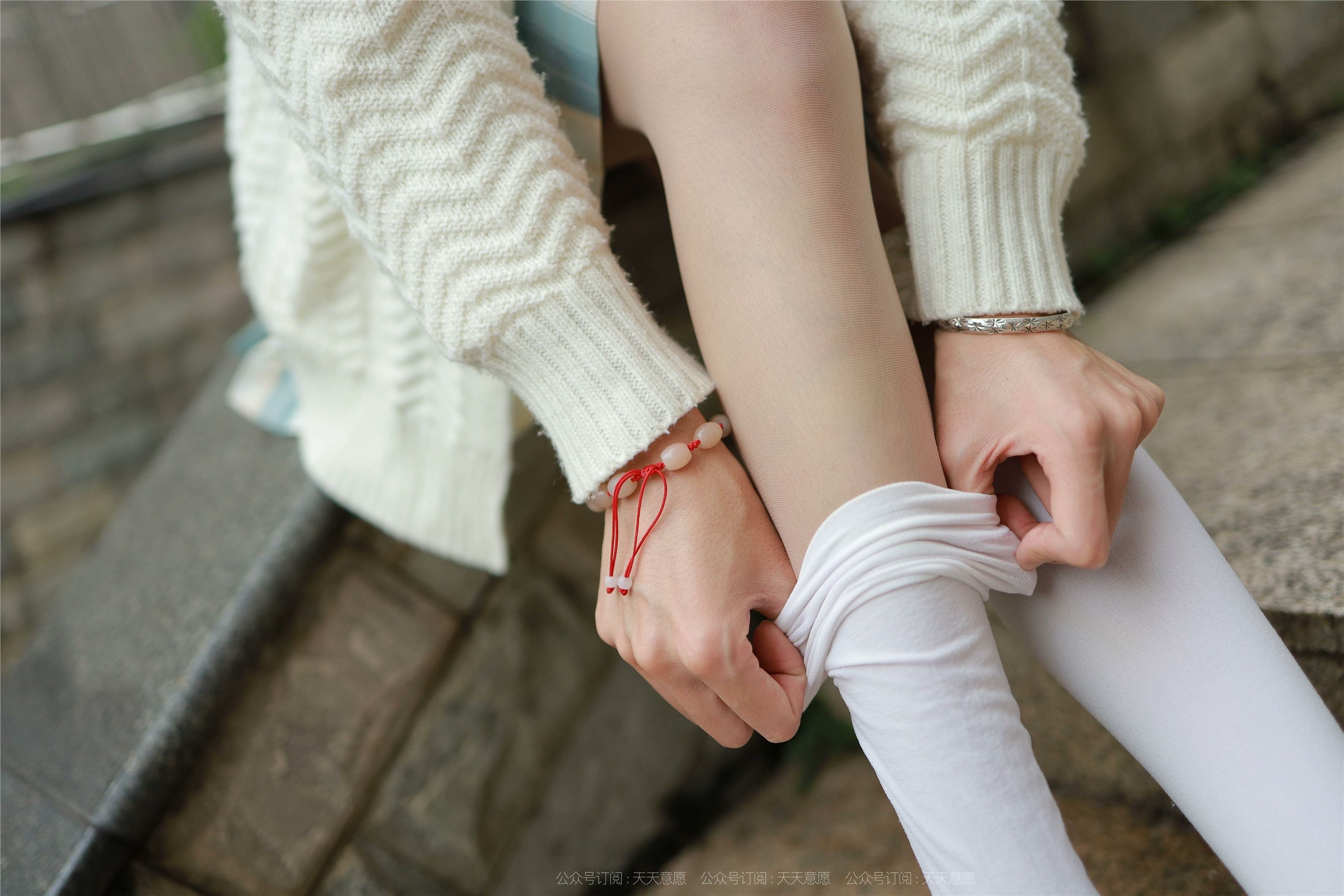 IESS异思趣向  2021.11.02 丝享家963：团团《长腿JK装》